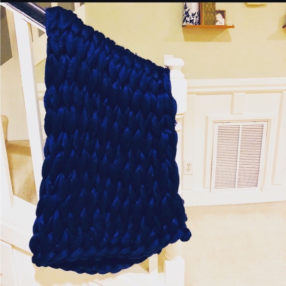 Chunky Knit Blanket Navy Blue Vegan 36”x60” Handmade Made To Order - Picture 5 of 5